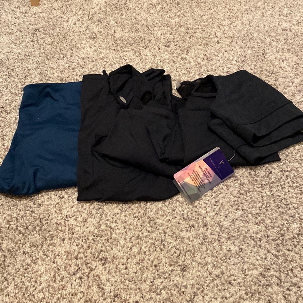 NWT - medium activewear lot